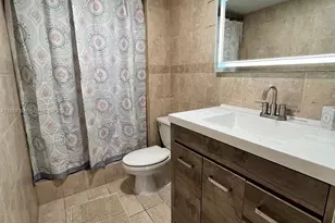 13499 Biscayne Blvd, North Miami, FL 33181 - Photo 17