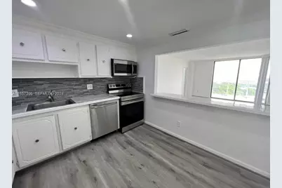 13499 Biscayne Blvd #1205, North Miami, FL 33181 - Photo 3