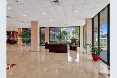 400 Kings Point Dr #328, Sunny Isles Beach, FL 33160 - Photo 5