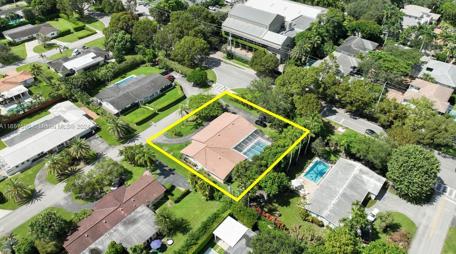 5685 85 St, Miami FL 33150-2642 exterior