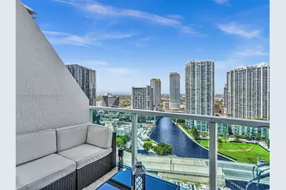 41 SE 5th St #1717, Miami, FL 33131 - Photo 11