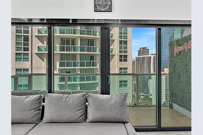 41 SE 5th St #1717, Miami, FL 33131 - Photo 25