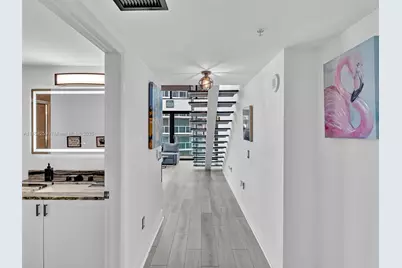 41 SE 5th St #1717, Miami, FL 33131 - Photo 17