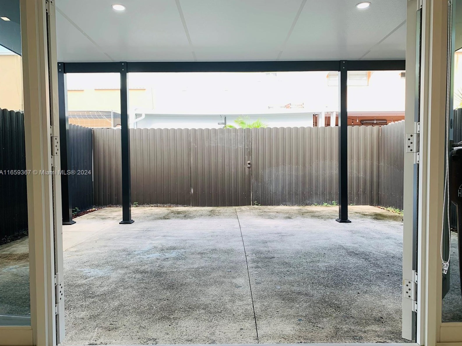 7184 2nd Ln, Hialeah FL  33014-5316 exterior