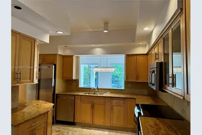 3700 Island Blvd #C202, Aventura, FL 33160 - Photo 13