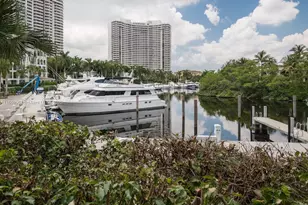 3700 Island Blvd, Aventura, FL 33160 - Photo 25