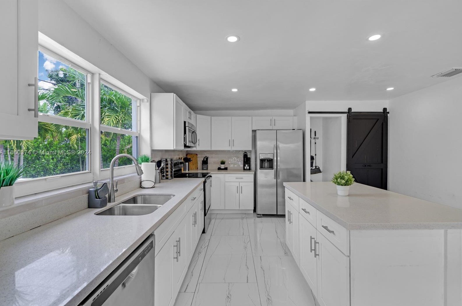 1201 211 St, Miami FL 33056-1121 exterior