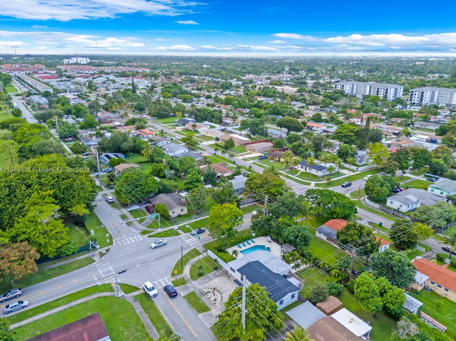 1201 211 St, Miami FL 33056-1121 exterior