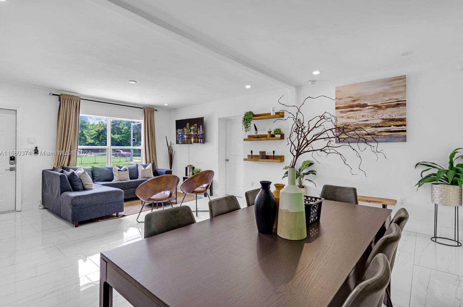 1201 211 St, Miami FL 33056-1121 exterior