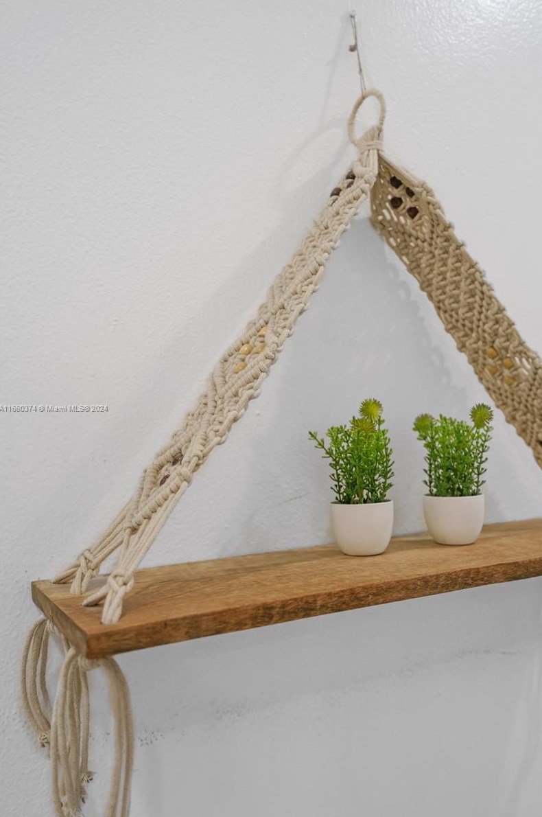 1201 211 St, Miami FL 33056-1121 exterior