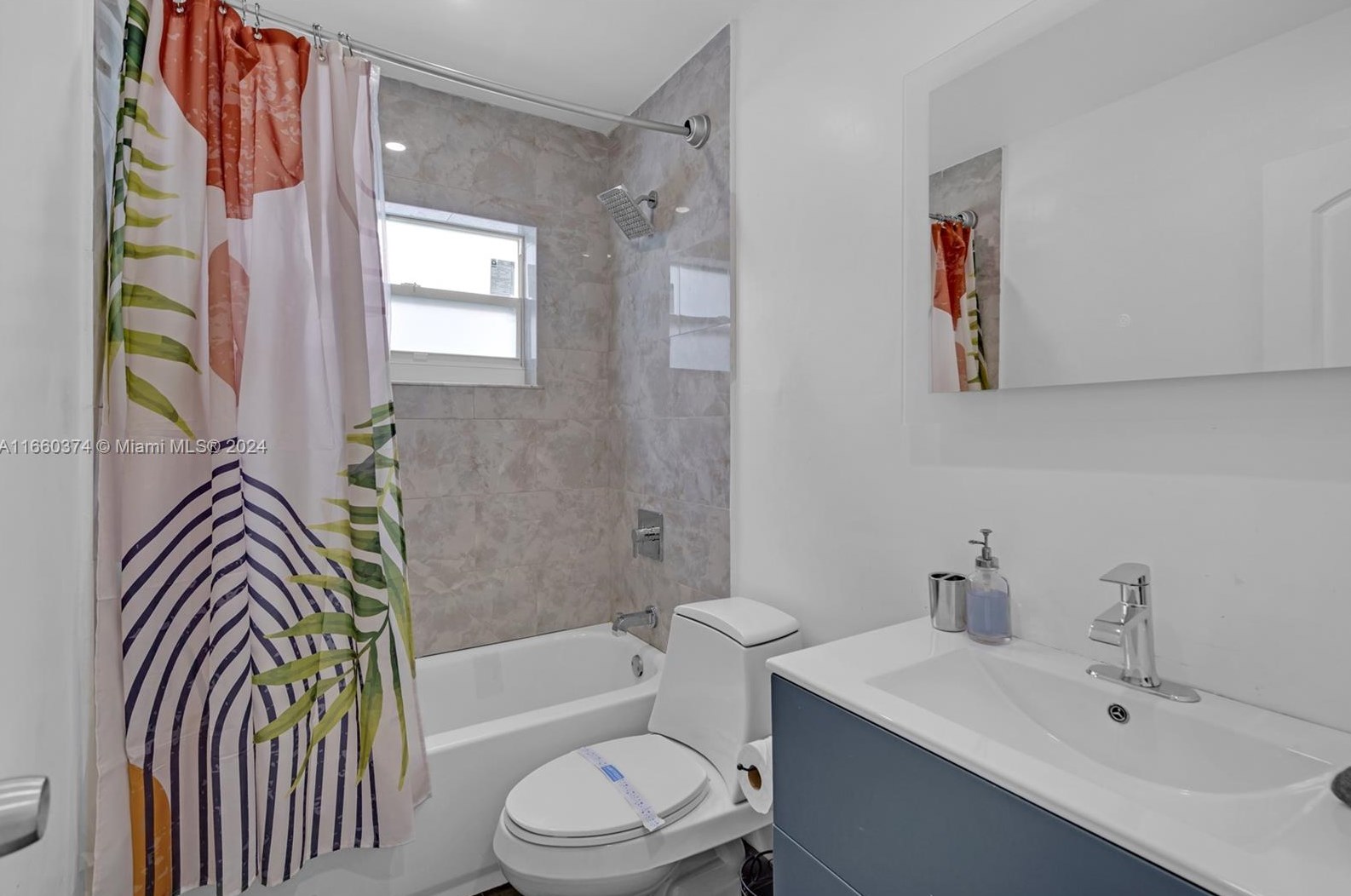 1201 211 St, Miami FL 33056-1121 exterior