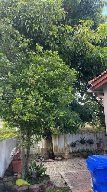 19245 14 St, Hollywood FL 33029-4508 exterior