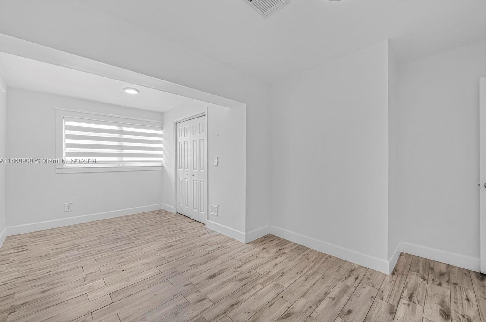 10350 44 St, Miami FL 33142-7971 exterior