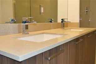 5252 NW 85th Ave, Doral, FL 33166 - Photo 15