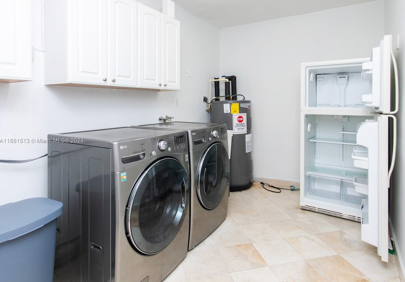 1045 Hollywood Blvd, Hollywood FL 33019-1515 exterior