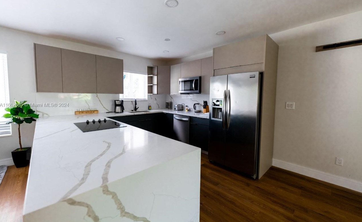 45 103 St, Miami FL 33138-2457 exterior