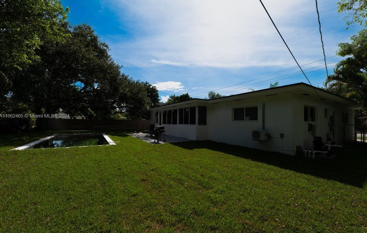 45 103 St, Miami FL 33138-2457 exterior