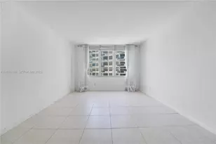 5151 Collins Ave, Miami Beach, FL 33140 - Photo 15