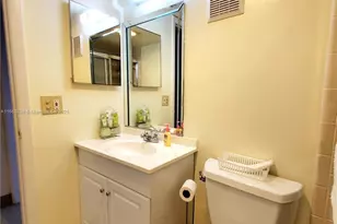 2941 N Nob Hill Rd, Sunrise, FL 33322 - Photo 27