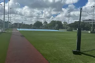 1800 NE 114th St, Miami, FL 33181 - Photo 19