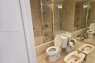 1800 NE 114th St, Miami, FL 33181 - Photo 25