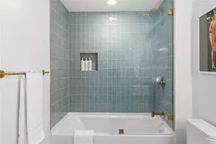 601 NE 1 St, Miami, FL 33132 - Photo 23