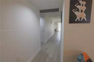 12750 SW 15th St, Pembroke Pines, FL 33027 - Photo 9