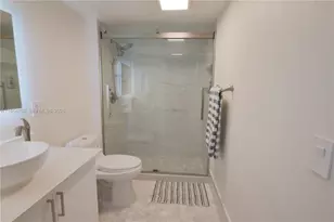 12750 SW 15th St, Pembroke Pines, FL 33027 - Photo 11