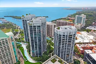 2811 S Bayshore Dr, Miami, FL 33133 - Photo 33