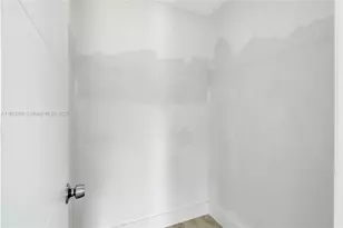 1359 SW 11th St, Miami, FL 33135 - Photo 11