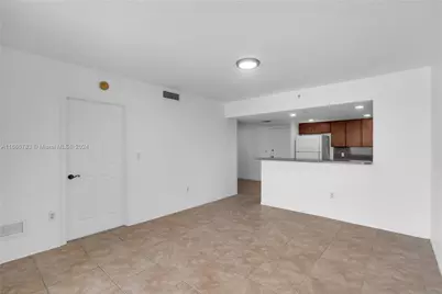 218 NW 12th Ave #702, Miami, FL 33128 - Photo 5