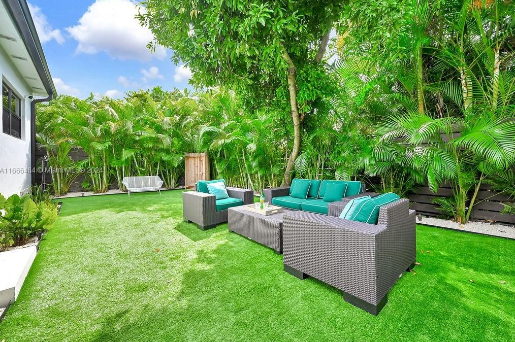 1010 83 St, Miami FL 33173-4104 exterior