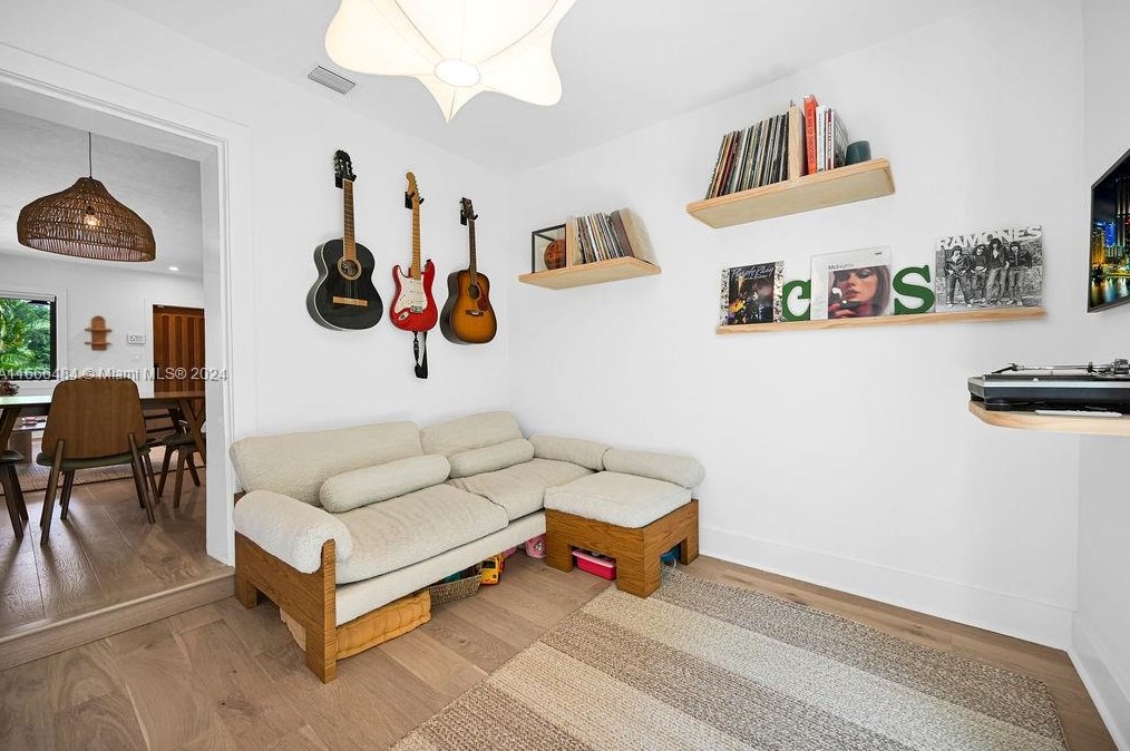 1010 83 St, Miami FL 33173-4104 exterior