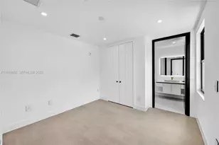 3222 NE 7th St, Pompano Beach, FL 33062 - Photo 9