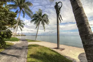 2 Grove Isle Dr, Miami, FL 33133 - Photo 21