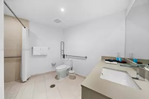 4111 S Ocean Dr, Hollywood, FL 33019 - Photo 25