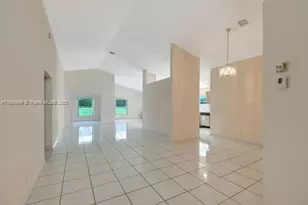 5127 Robino Cir, West Palm Beach, FL 33417 - Photo 3