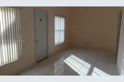 5127 Robino Cir, West Palm Beach, FL 33417 - Photo 23