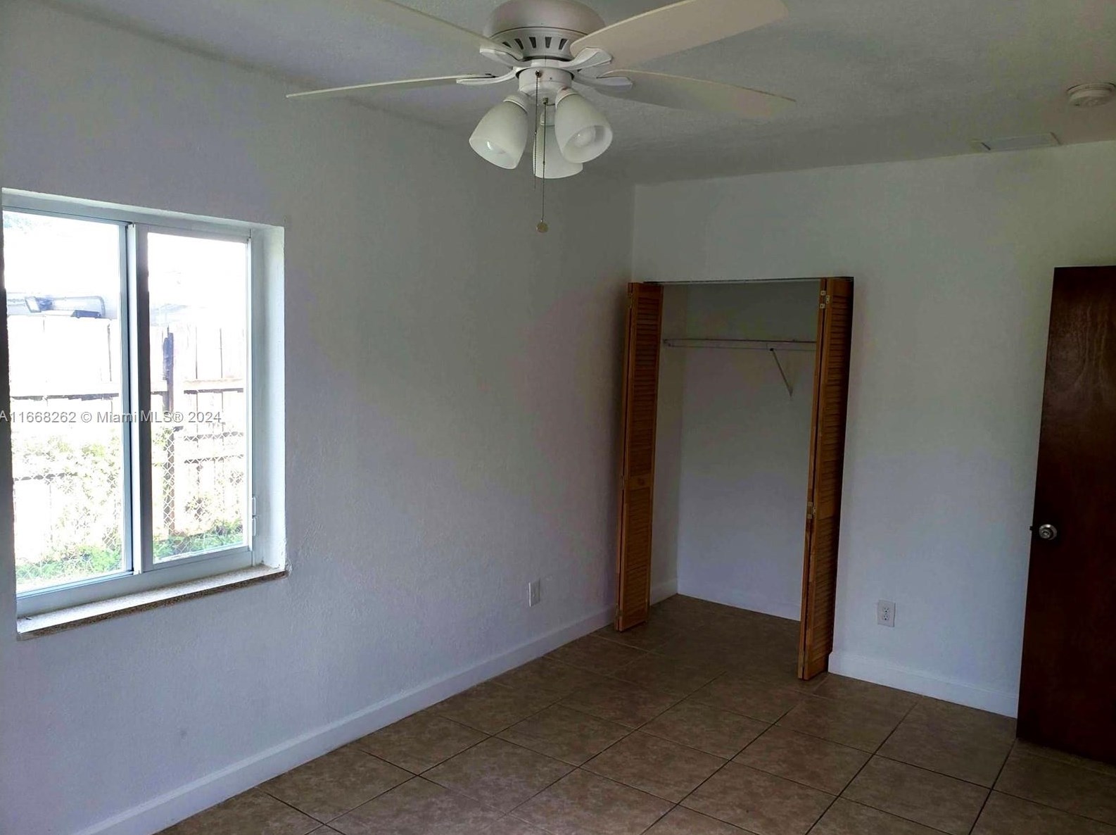 1423 175 St, Miami FL 33162-1356 exterior