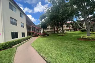 251 SW 134th Way, Pembroke Pines, FL 33027 - Photo 11