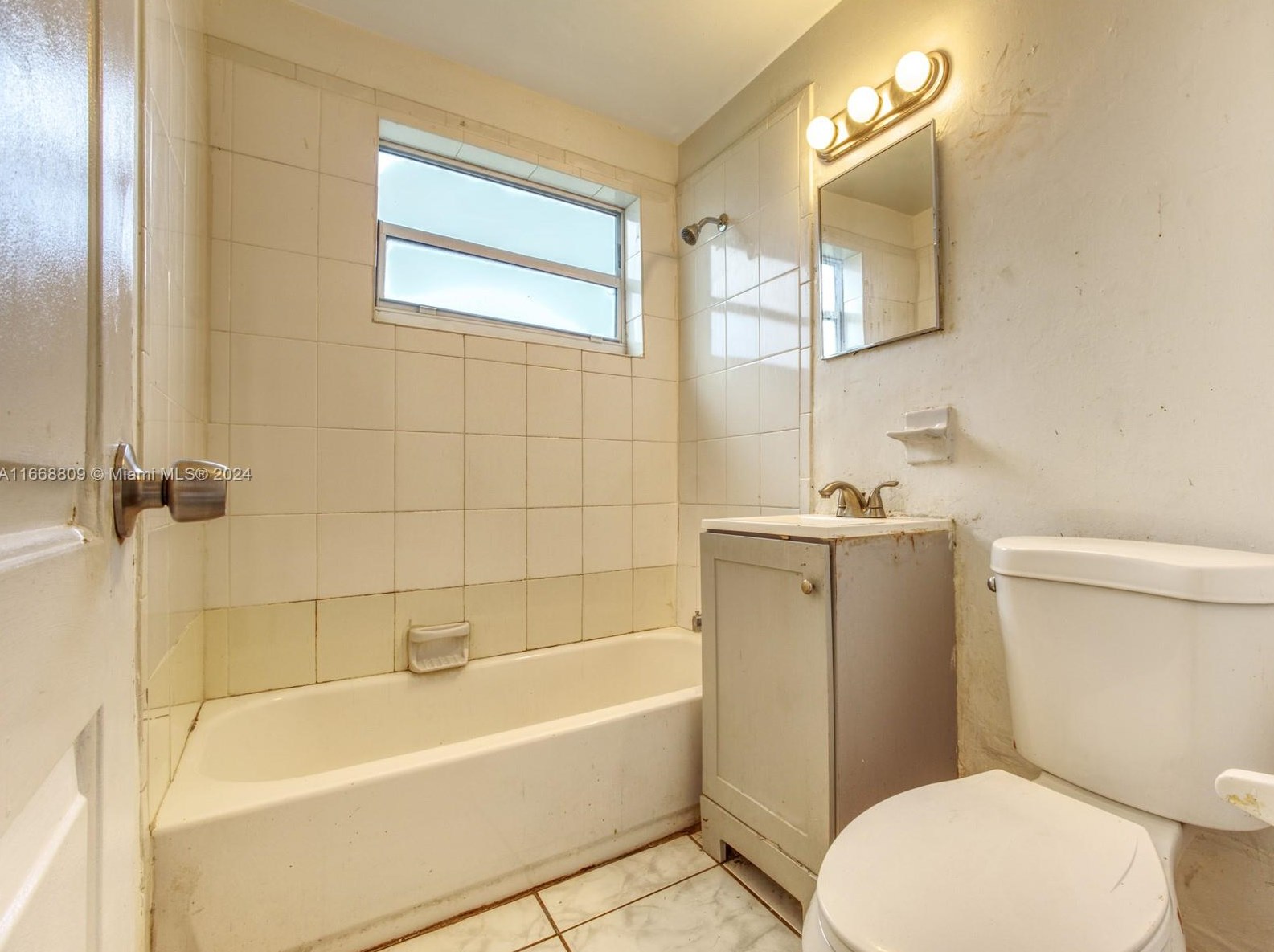 215 11 Ave, Boynton Beach FL 33435-3046 exterior