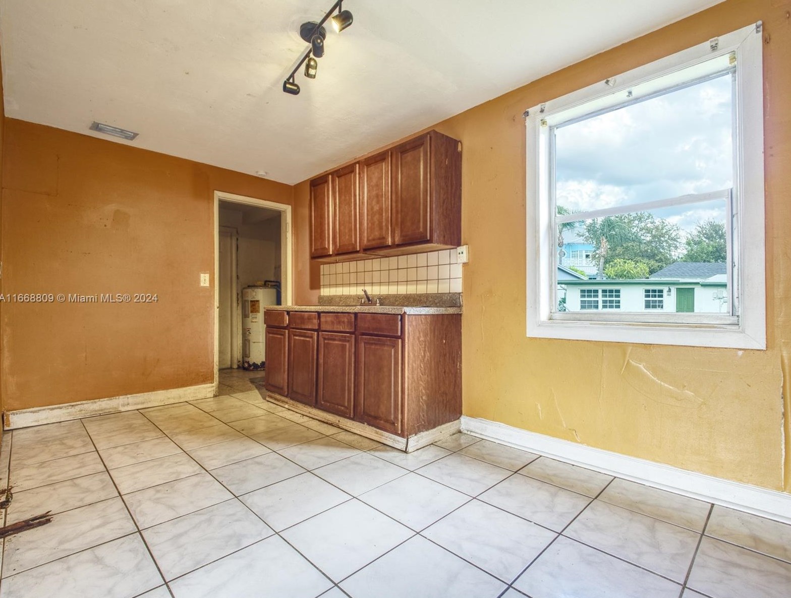 215 11 Ave, Boynton Beach FL 33435-3046 exterior