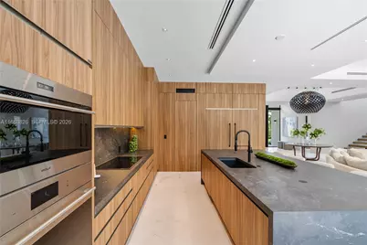 262 189th Ter, Sunny Isles Beach, FL 33160 - Photo 29