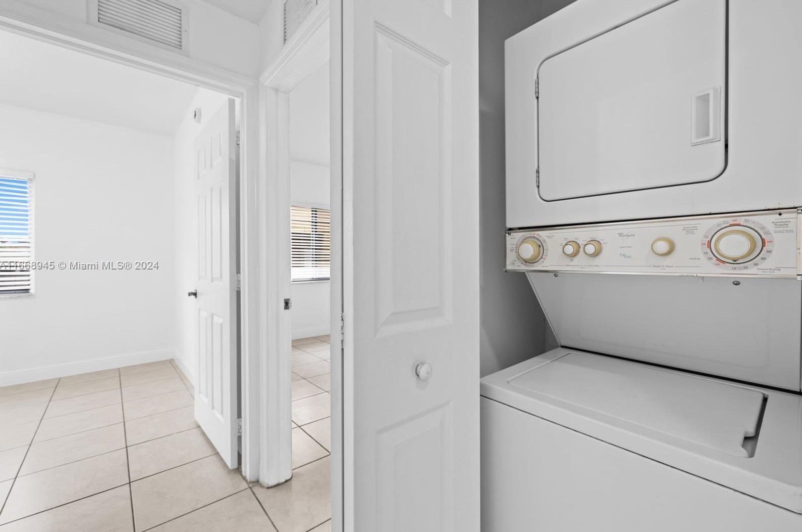 2429 78th St, Hialeah FL  33016-5571 exterior