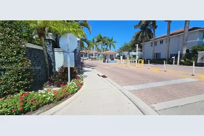1935 Gardenia Ct #1935, Riviera Beach, FL 33404 - Photo 41