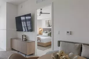601 NE 1st St, Miami, FL 33132 - Photo 17