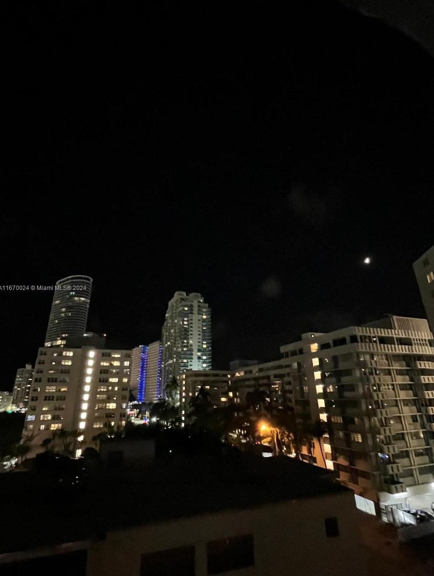 899 West Ave, Miami Beach FL  33139-5507 exterior