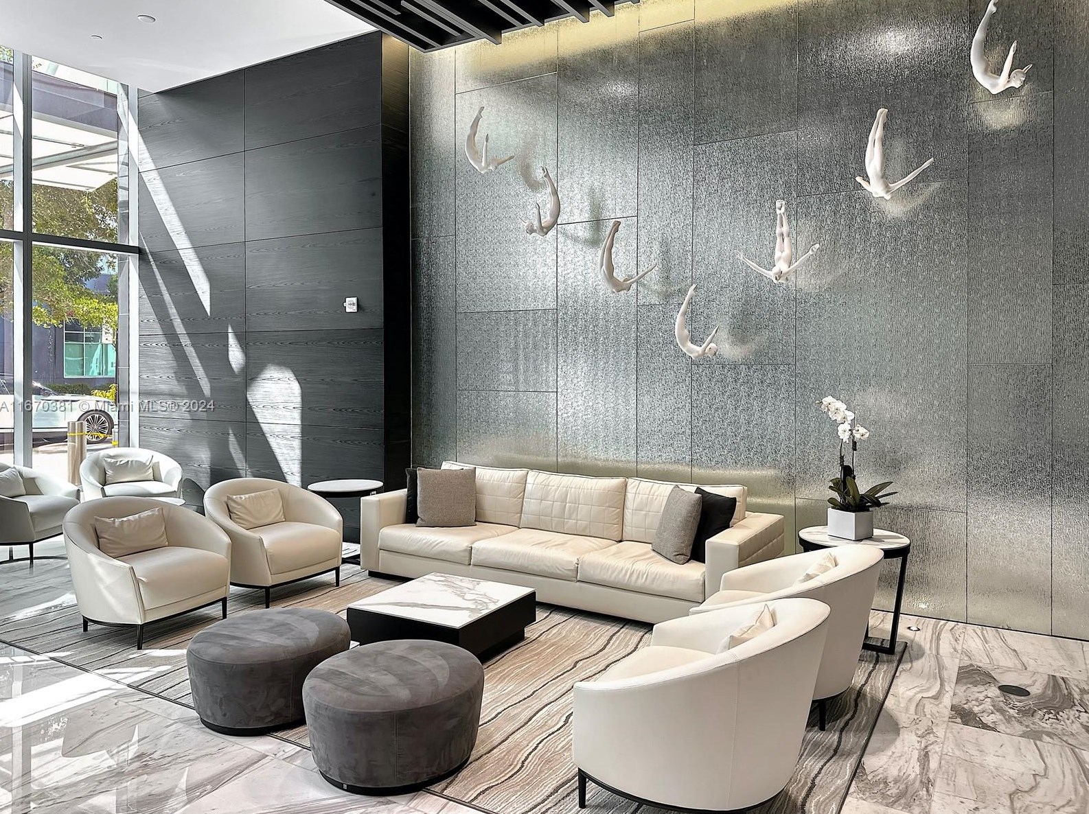 851 1st Ave, Miami FL  33132 exterior