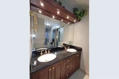 3800 S Ocean Dr #1407, Hollywood, FL 33019 - Photo 9