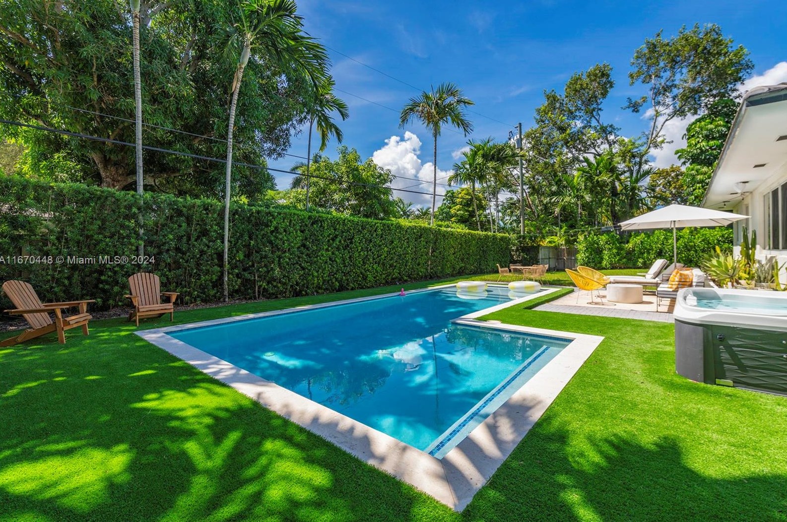 1048 99 St, Miami FL 33176-2722 exterior